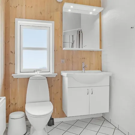 Сasa de vacaciones Stunning In With Kitchen