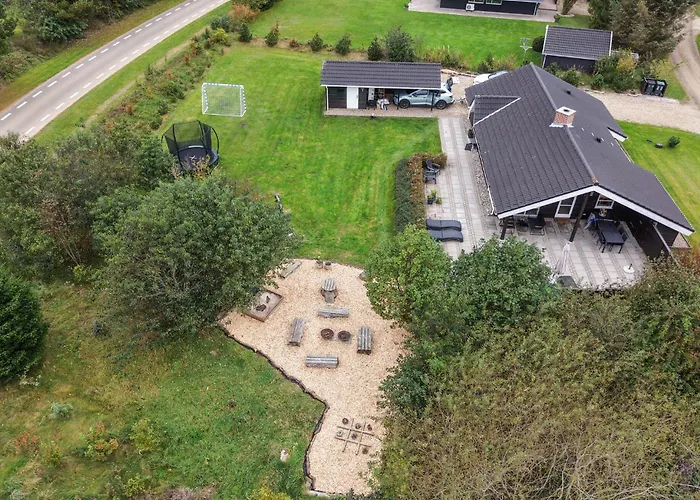 Blomstervangen Iv * Oksbøl